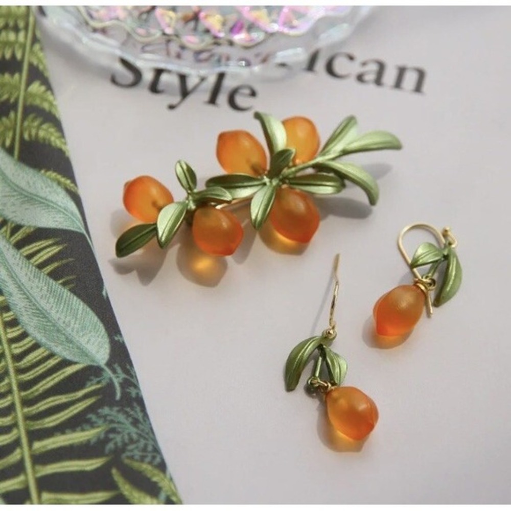 Fruit Branch Brooch Earrings Set Amber Orange Resin Leaf Gold Tone Women